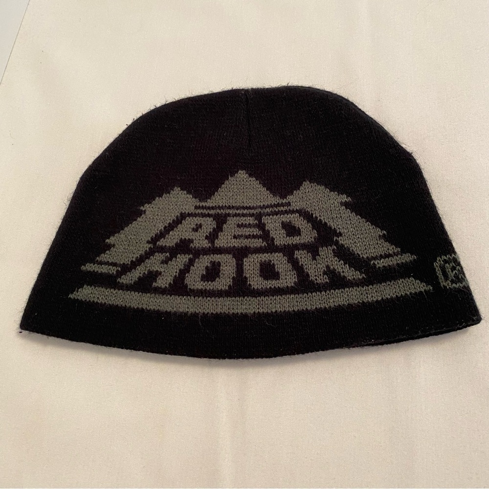 Red Hook Brewery Logo Knit Beanie Hat Black/ Gray